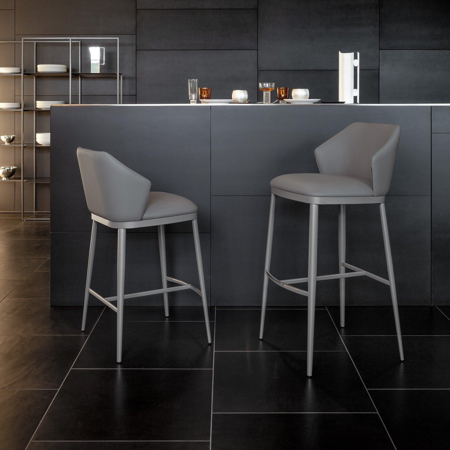 Mida Too Bar Stool