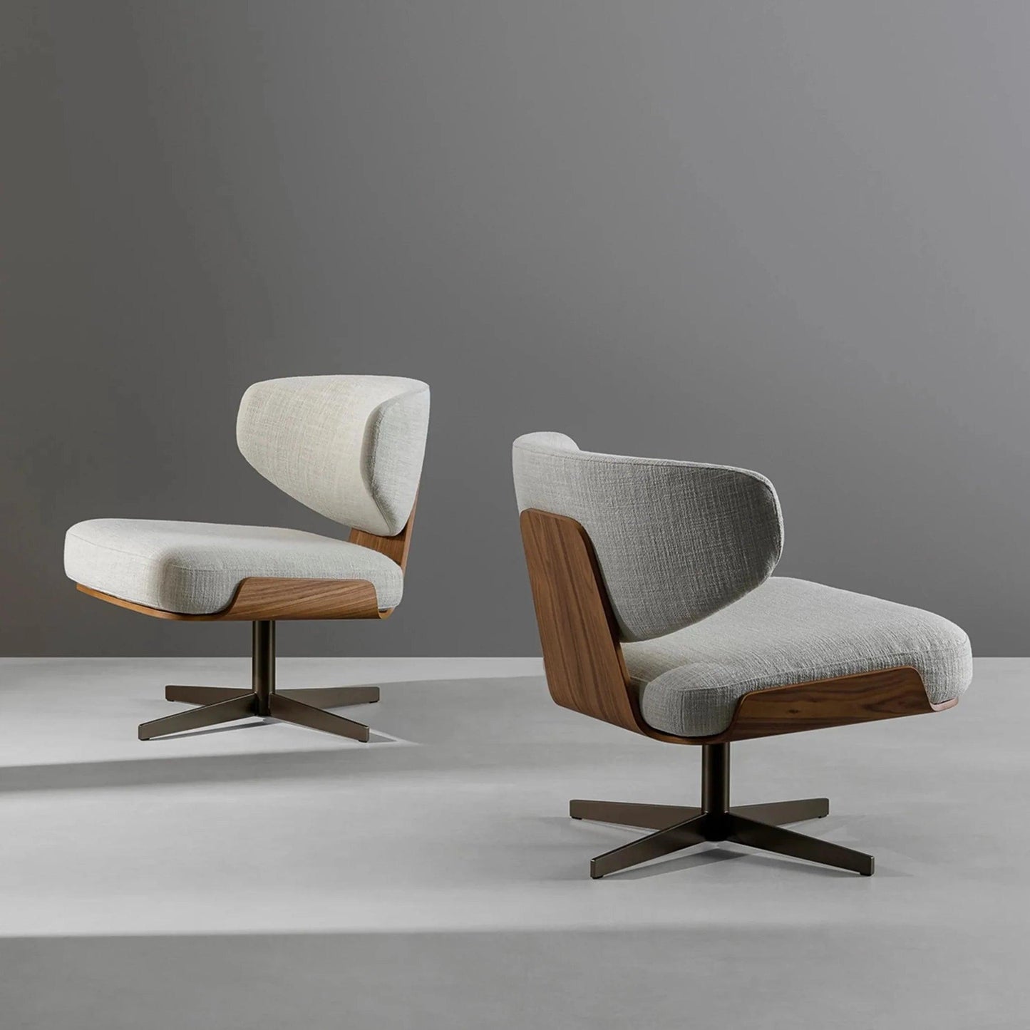 Olos Armchair