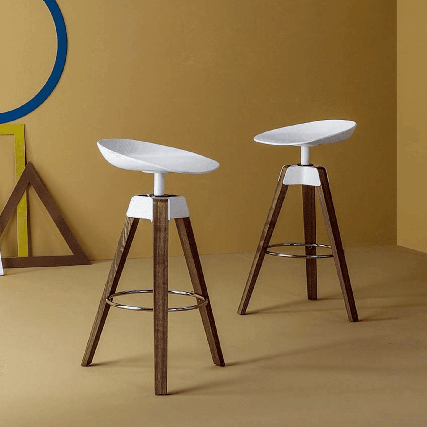 Plumage Barstool