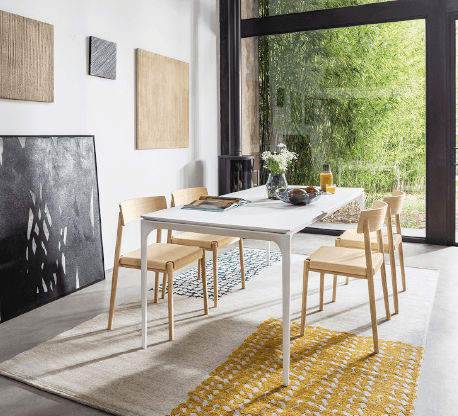 Silhouette Extendable Table