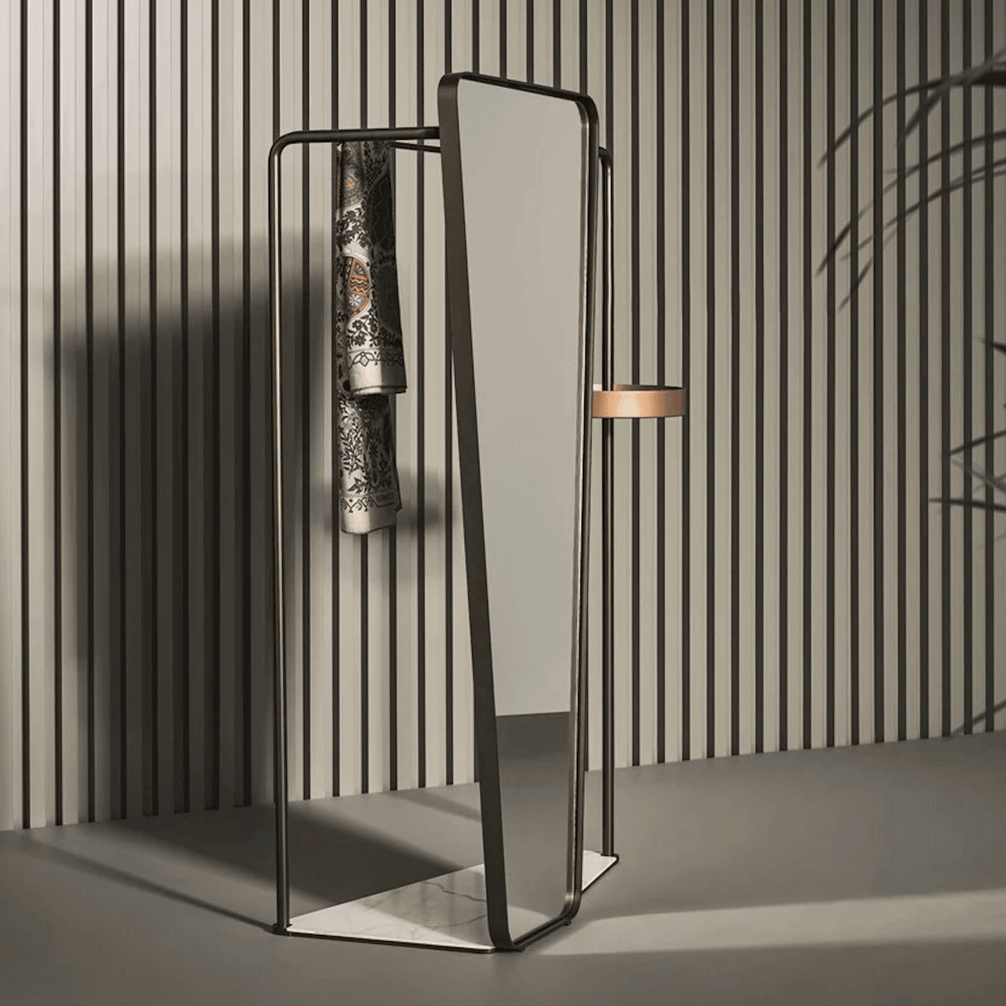 Camillo Mirror