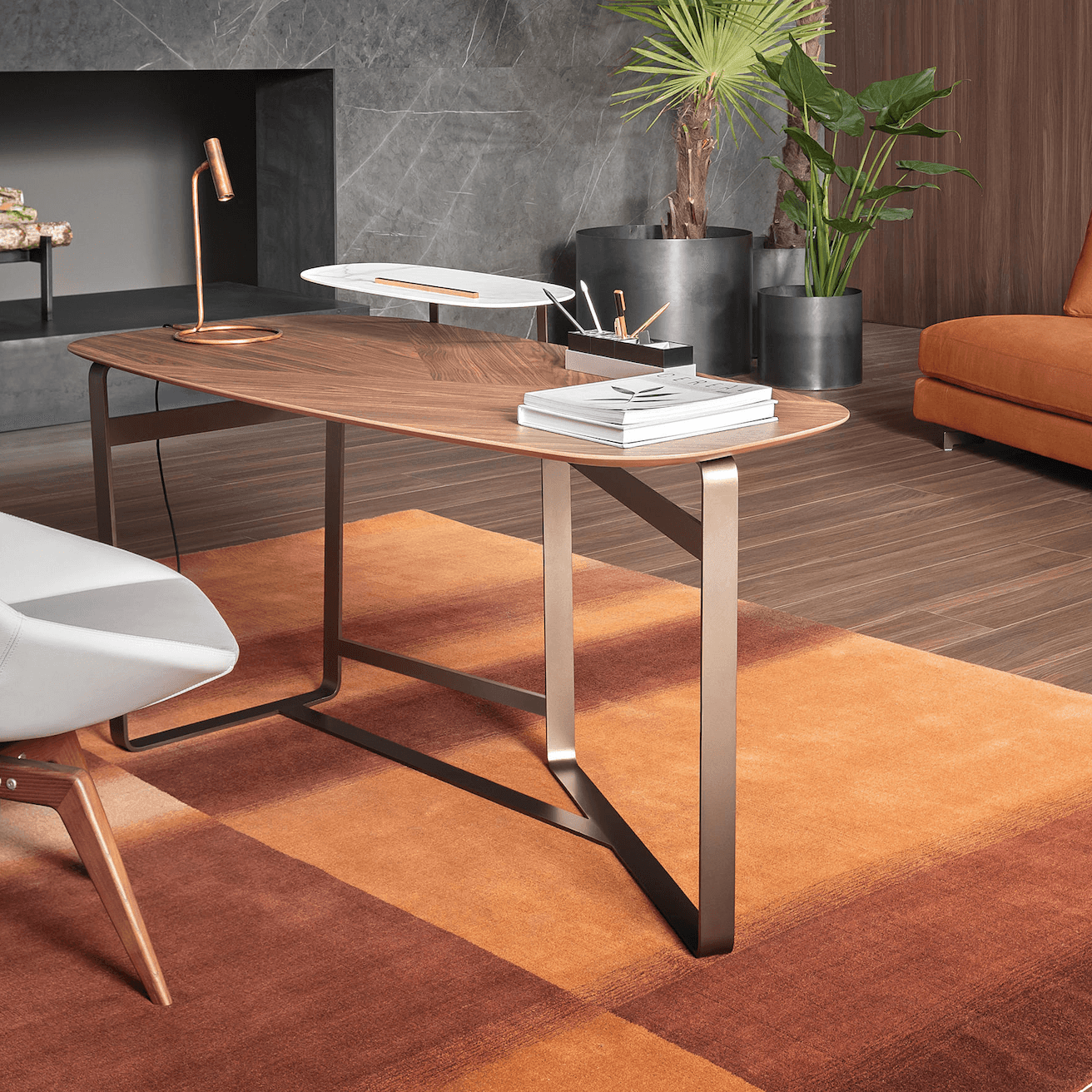Gauss Desk