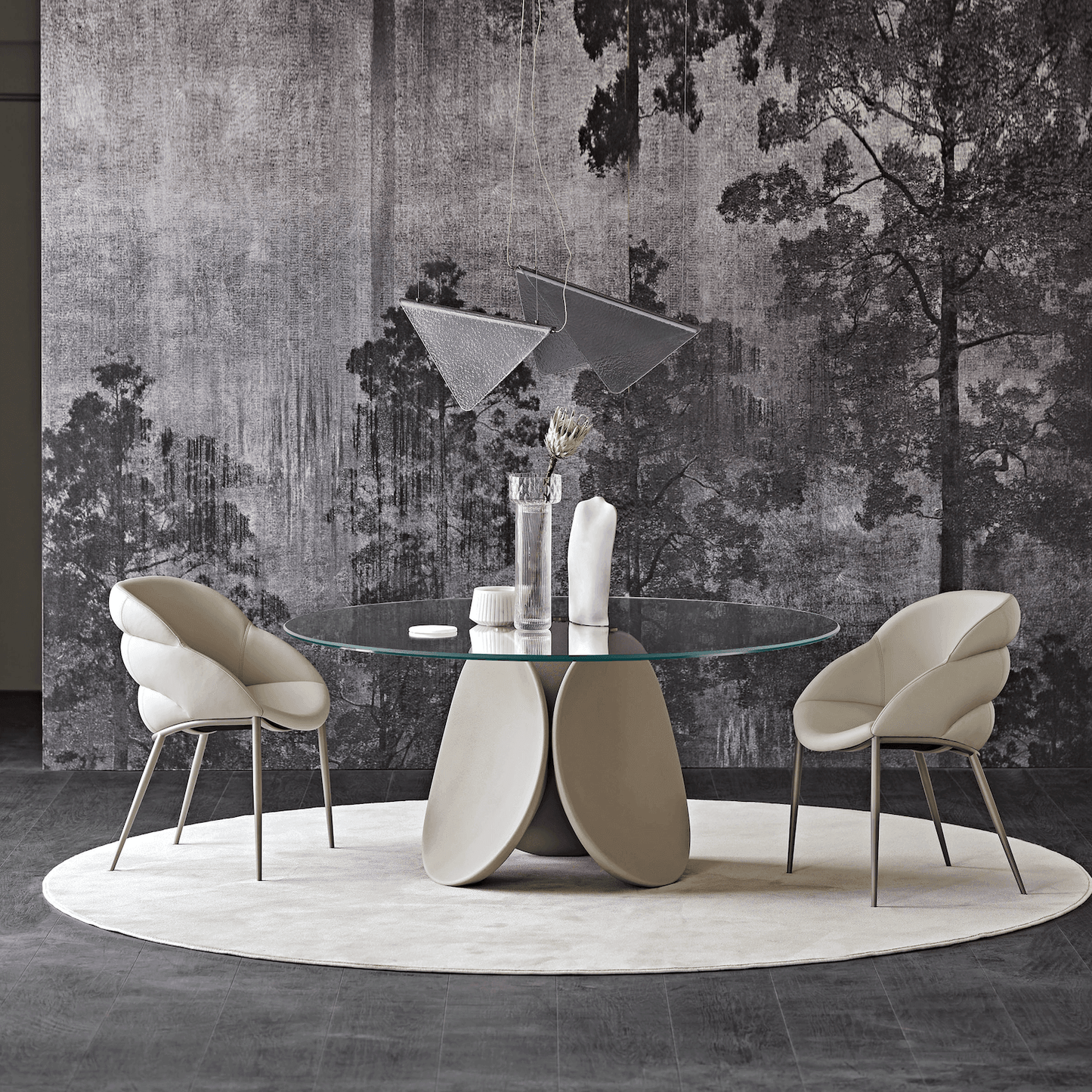 Maxim Round Table