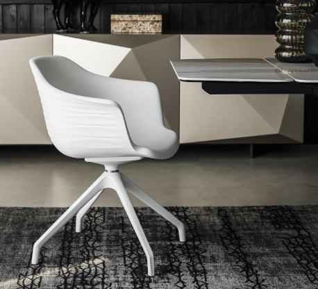 Indy Chair