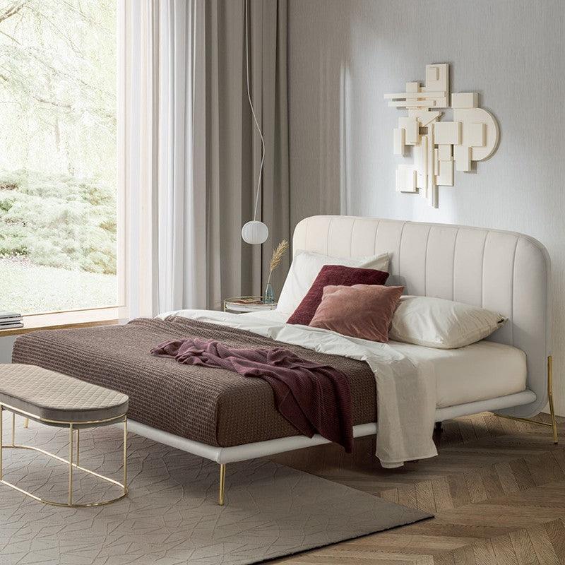 Le Marais Bed