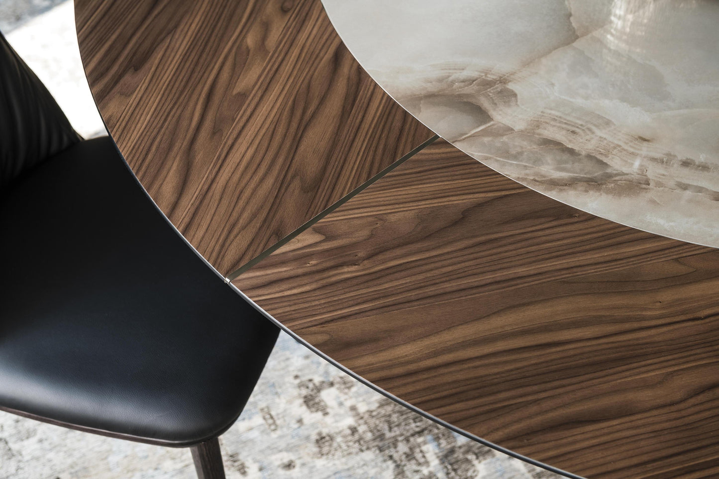 Skorpio Ker-Wood Table