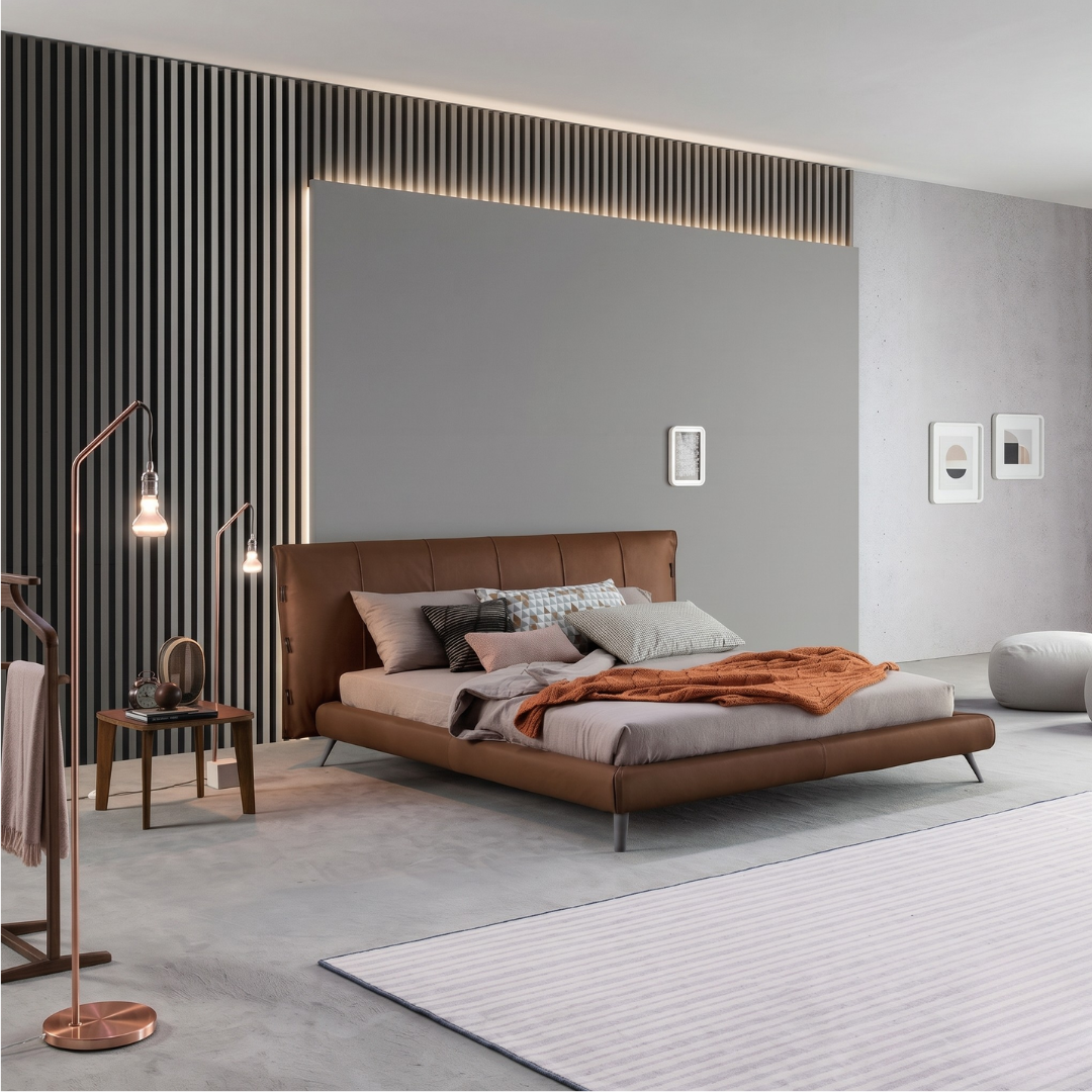 Cuff Bed