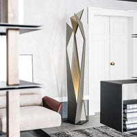 Thriller Floor Lamp